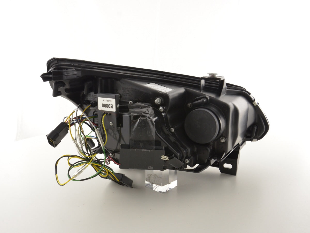 Scheinwerfer Set Xenon Angel Eyes CCFL BMW 5er E60/E61 03-04 chrom Scheinwerfer Set Xenon Angel Eyes CCFL BMW 5er E60/E61 03-04 chrom